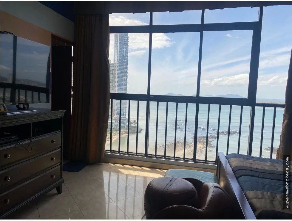 Venta de penthouse con línea blanca en marbella, panamá