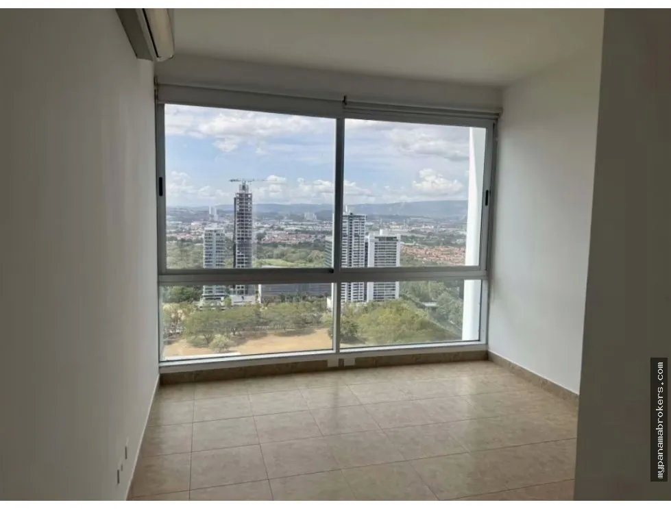 Venta o alquiler de apartamento con línea blanca en costa del este