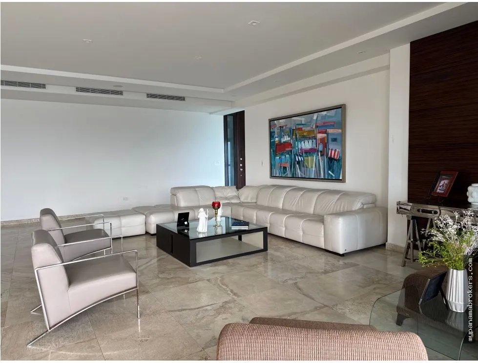 Venta o alquiler de apartamento amoblado en punta pacífica, panamá