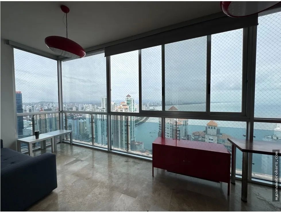 Venta o alquiler de apartamento amoblado en punta pacífica, panamá