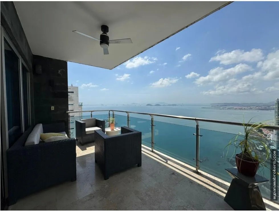 Venta o alquiler de apartamento amoblado en punta pacífica, panamá
