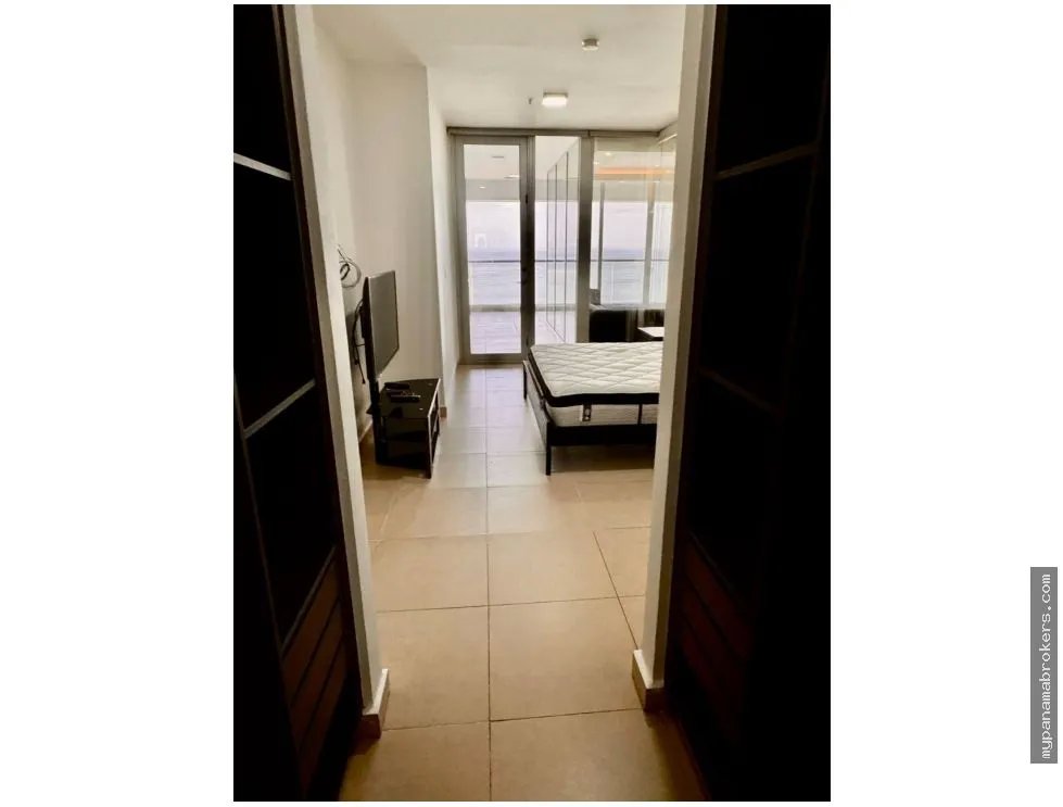 Venta de apatamento amoblado en ph rivage, ave. balboa