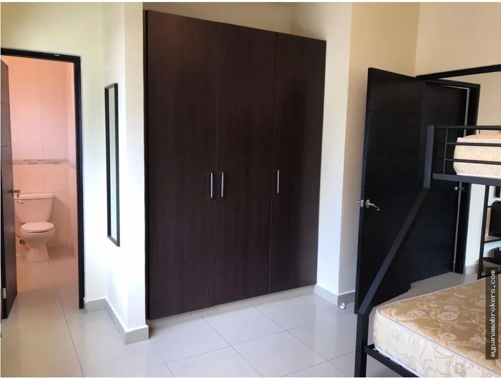 Venta de apartamento en galería uno, obarrio
