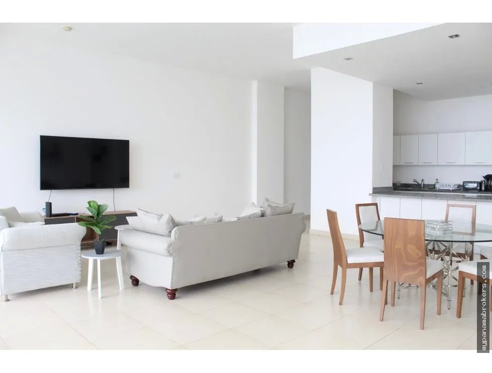 Alquiler de apartamento amoblado en p.h waters on the bay, panamá