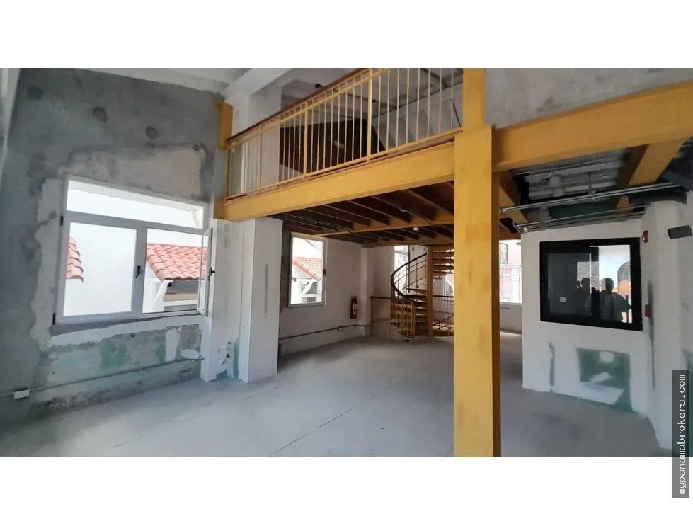 Alquiler de local comercial en callejón de soná, casco antiguo