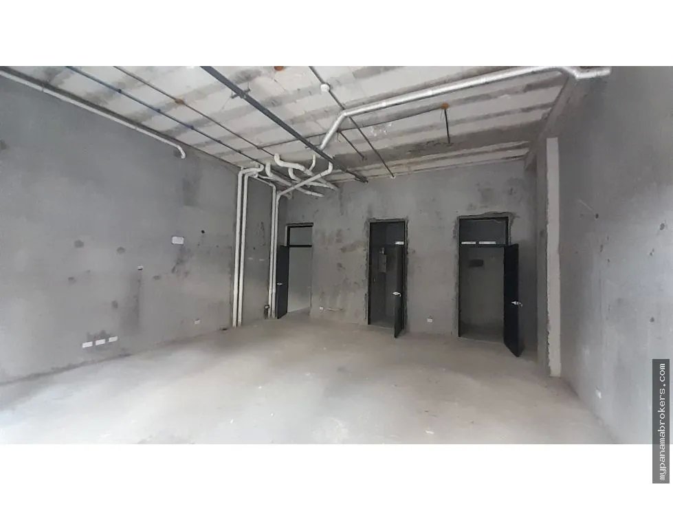 Alquiler de local comercial en la plazuela de alfaro, casco viejo