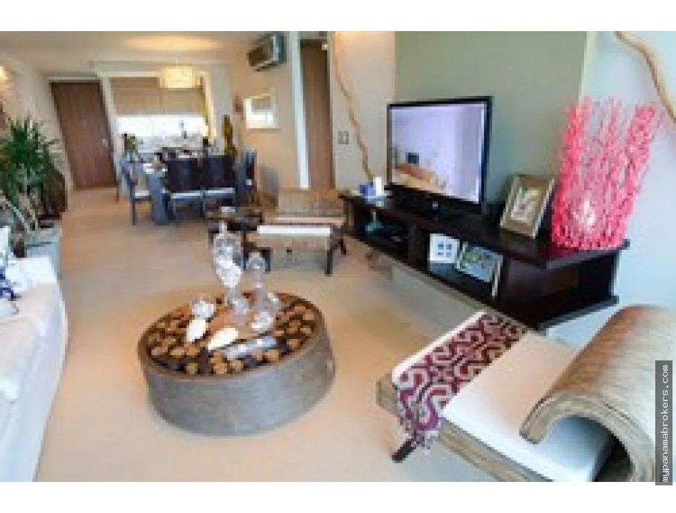 Venta de apartamentos en bahia, nueva gorgona, san carlos
