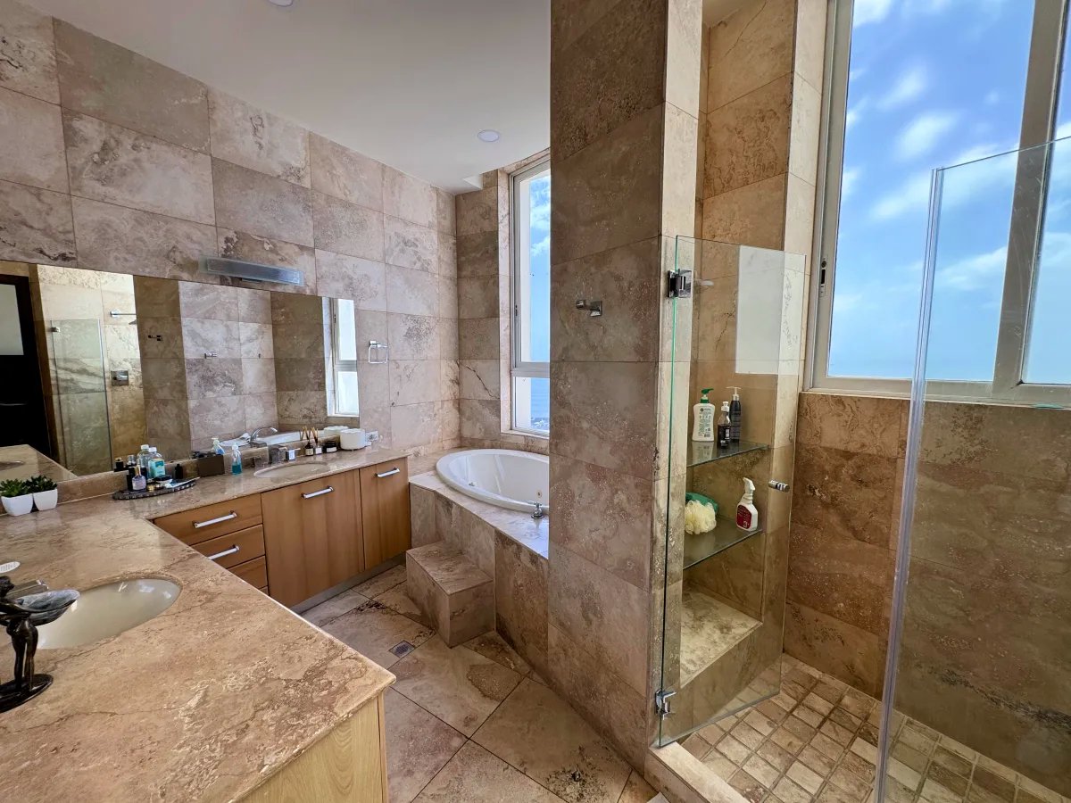 Venta de apartamento de lujo en PH Bahía Pacífica, Panamá