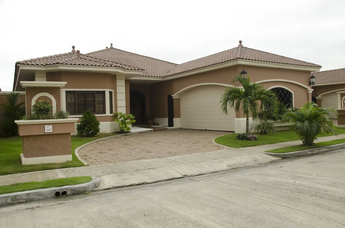 Casa en Venta  $172,800  Residencial Vista Mar, La Chorrera