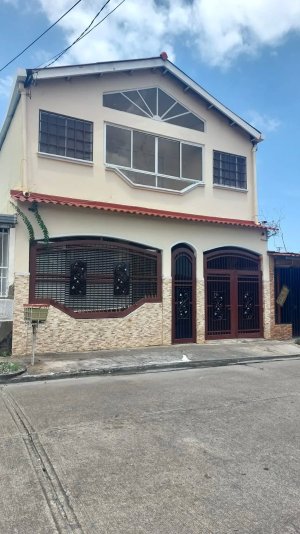 143020 - Rio abajo - houses
