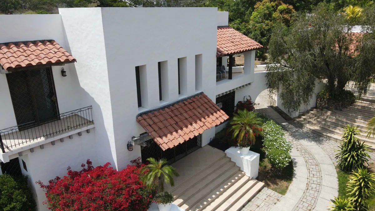 Se vende casa comercial en Llano Bonito, Juan Diaz