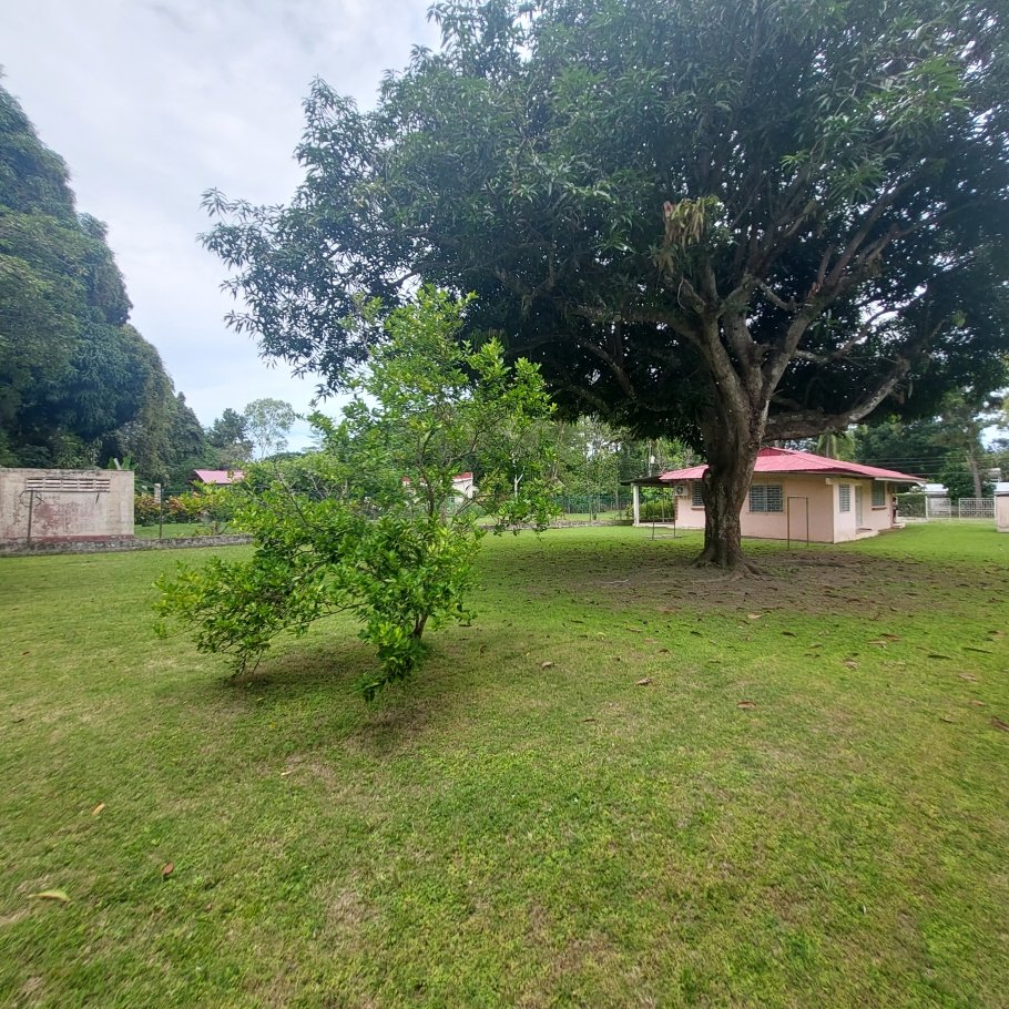 Se vende casa comercial en Llano Bonito, Juan Diaz
