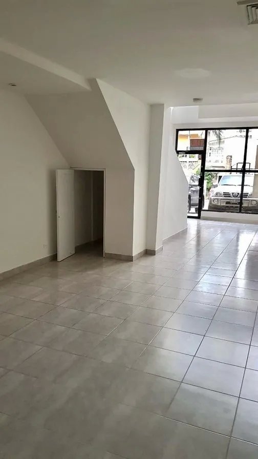 Alquilo local comercial en San Francisco