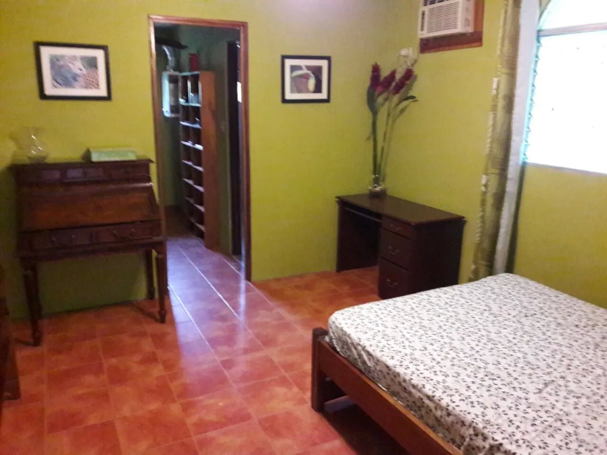 Attractive house in Santa Fe for rent