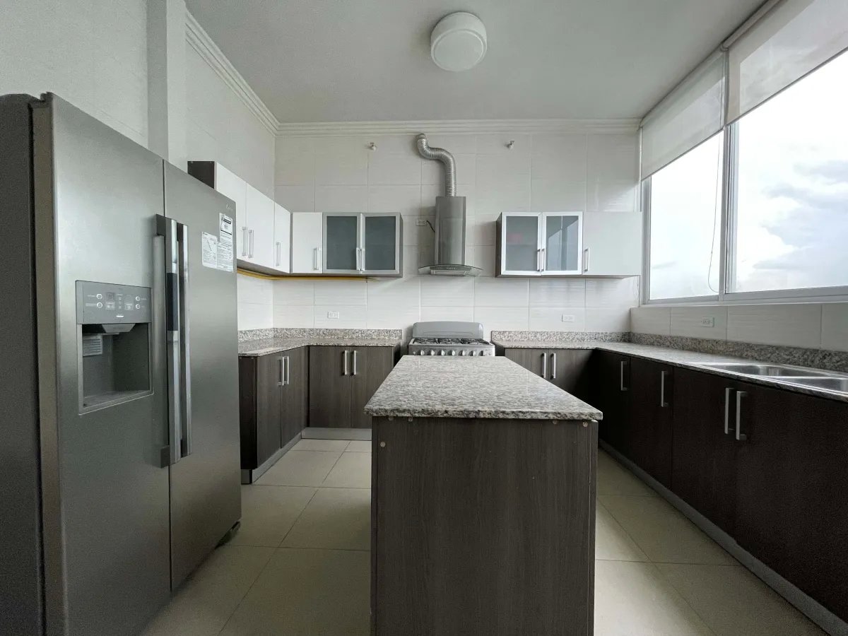 Espectacular Apartamento de 250m² en PH Country Club, Costa del Este  Con Línea Blanca