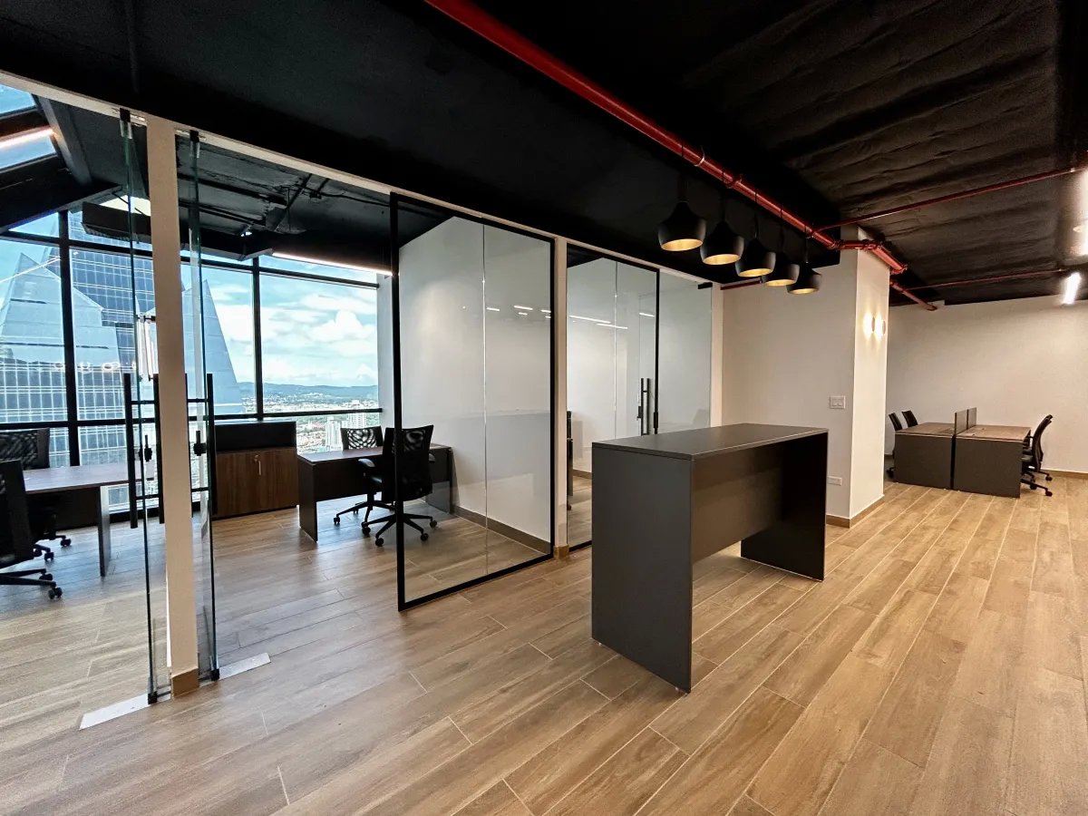 Oficina Amoblada de 154m² en Tower Financial Center, Calle 50  Lista ...