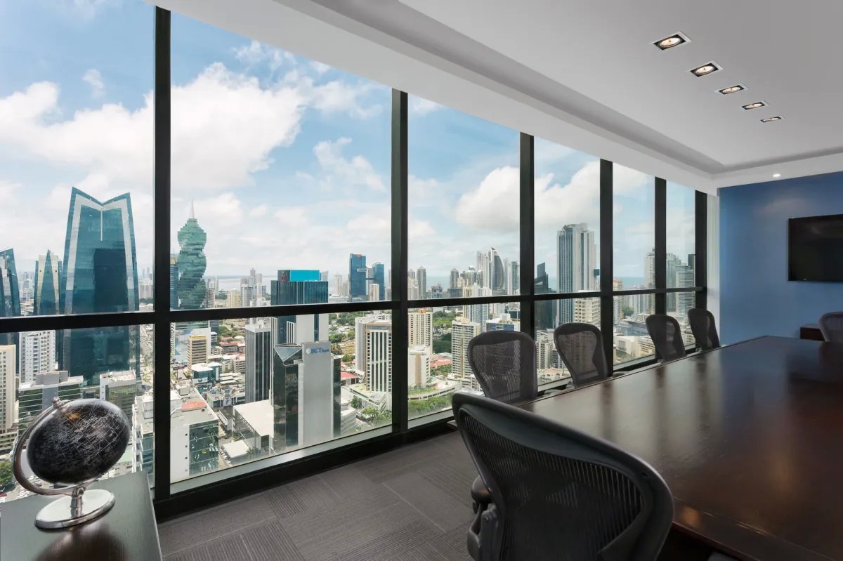 Oficina Amoblada de 149m² en Tower Financial Center, Calle 50  ¡Todo ...