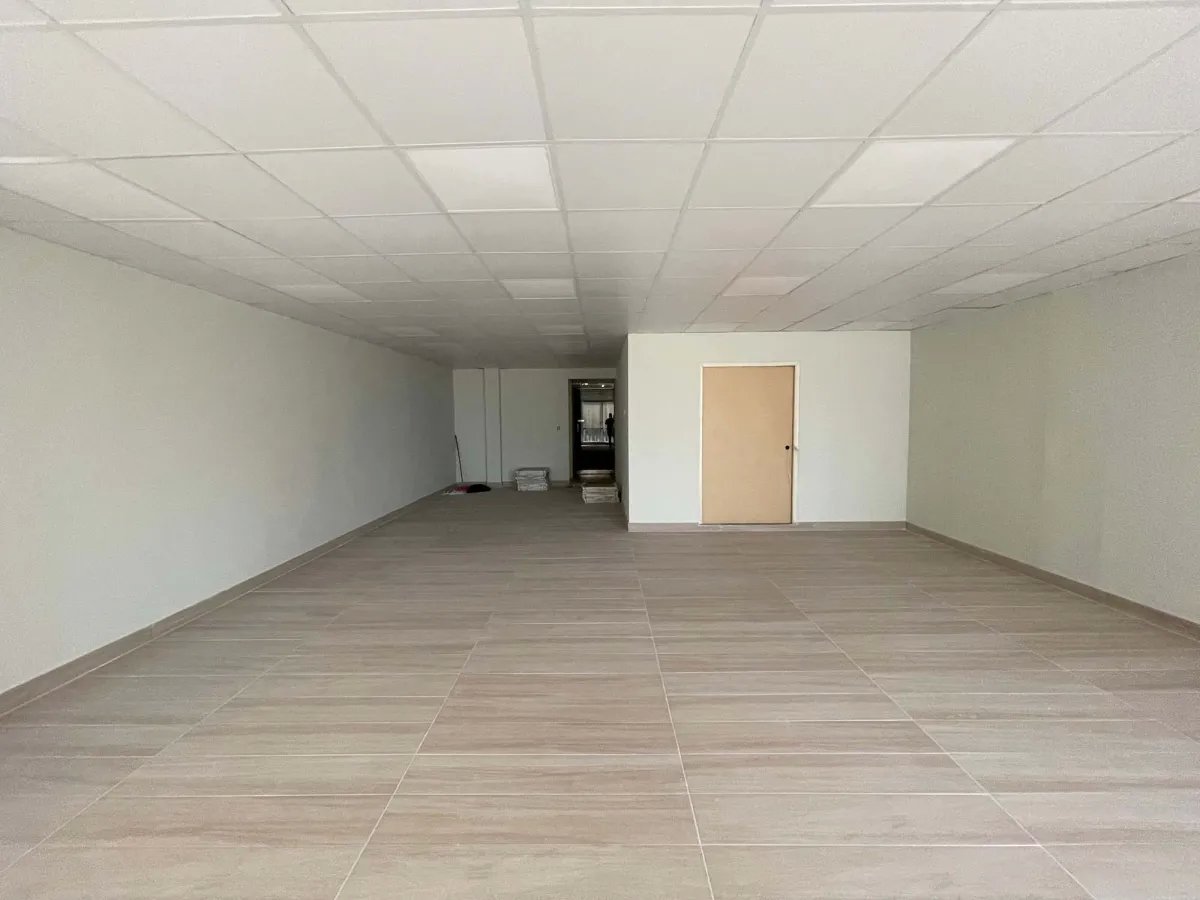 Oficina Amoblada de 175m² en Plaza Banco General, Calle 50  ¡Con Luz y Mantenimiento!