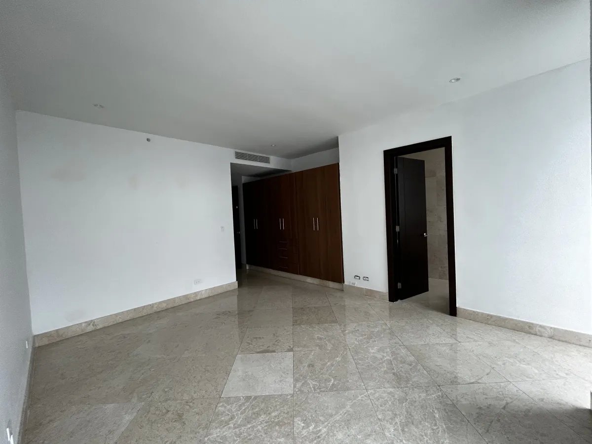 Majestuoso Apartamento de 500m² en PH The Point, Paitilla  Con Línea Blanca