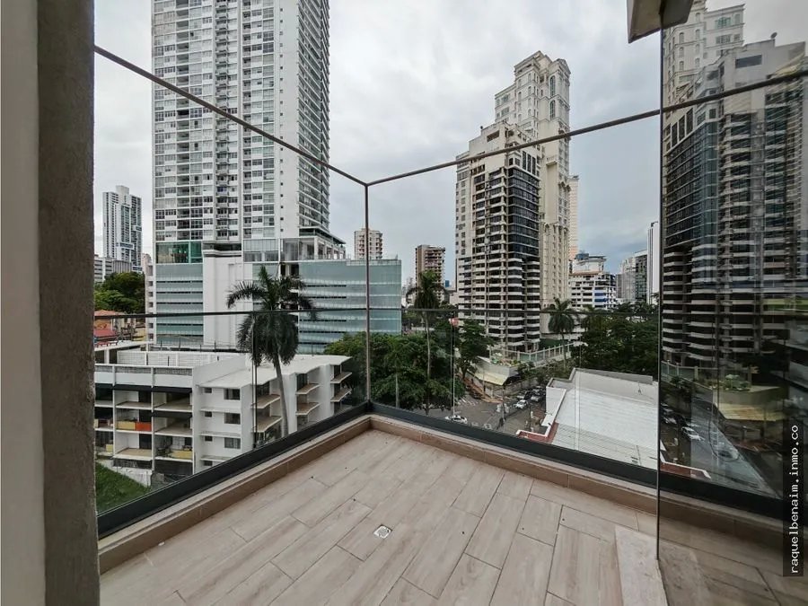 Venta de apartamento en Bella Vista, 195 m2