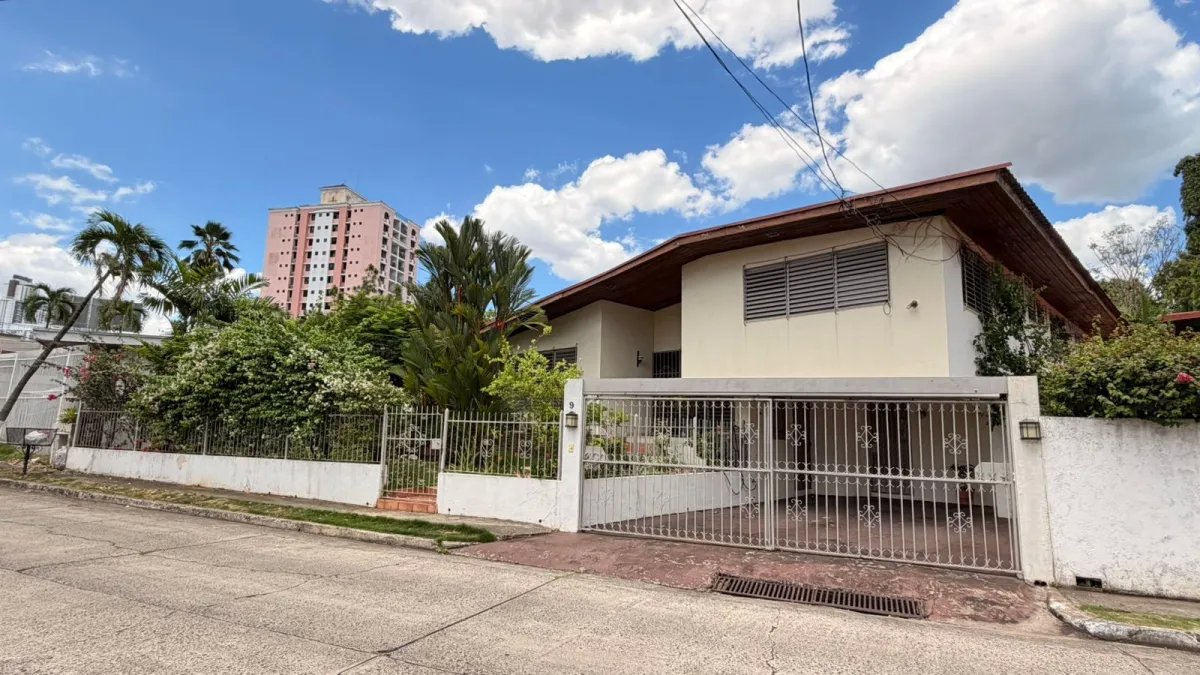 Venta de casa en San Francisco - Villa Lilla