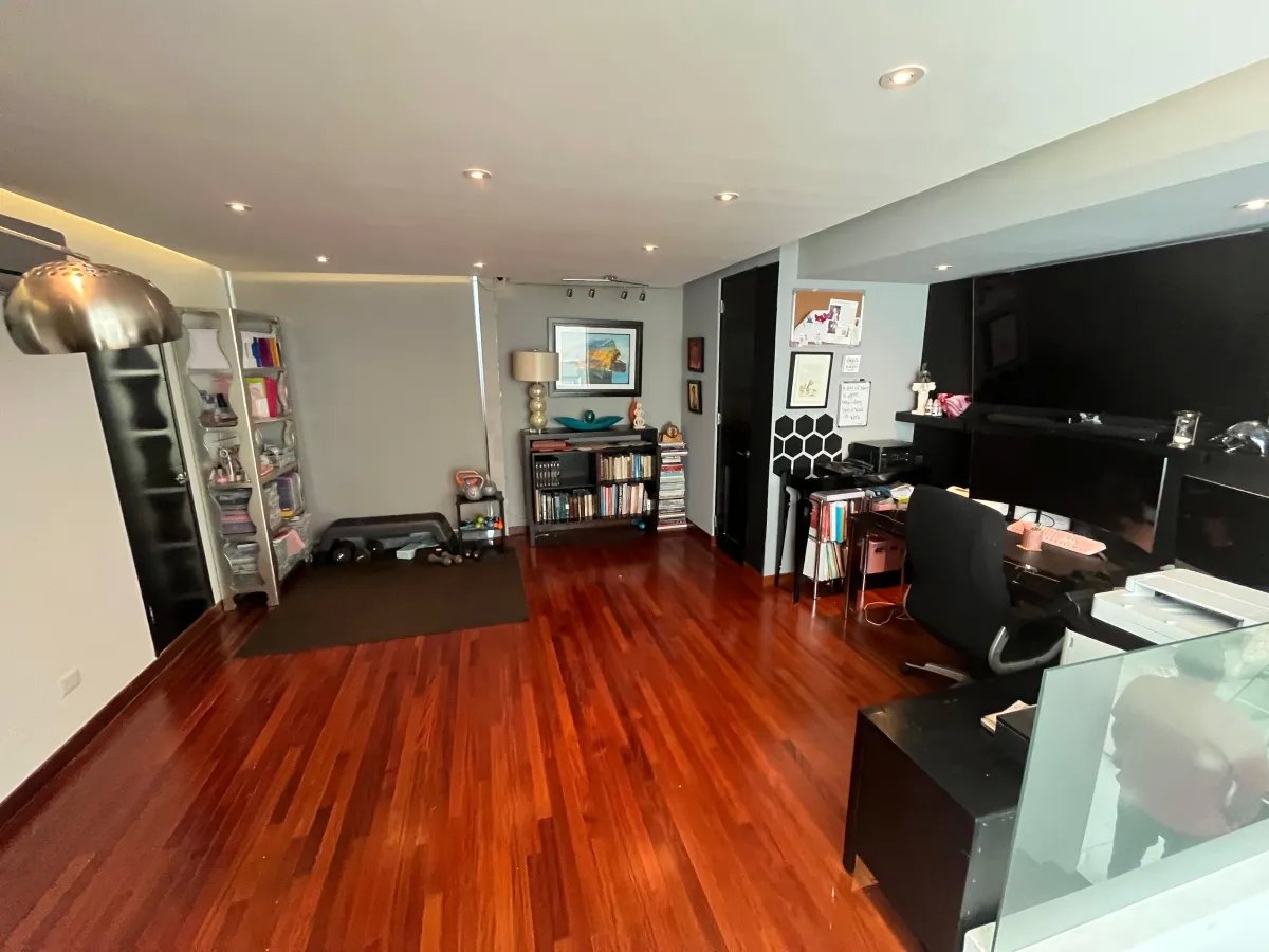 Duplex Moderno con Piscina en Altos del Golf