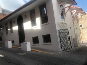 143221 - Casco Antiguo - commercials