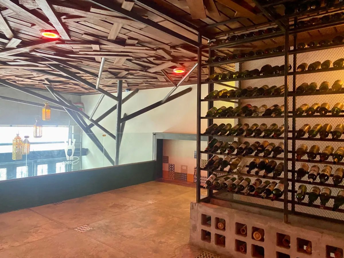 ALQUILER DE CASA COMERCIAL DE 5 NIVELES, EN CASCO VIEJO, PANAMA