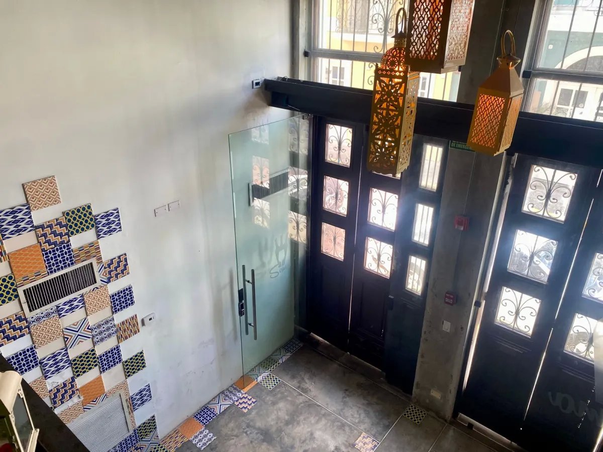 ALQUILER DE CASA COMERCIAL DE 5 NIVELES, EN CASCO VIEJO, PANAMA