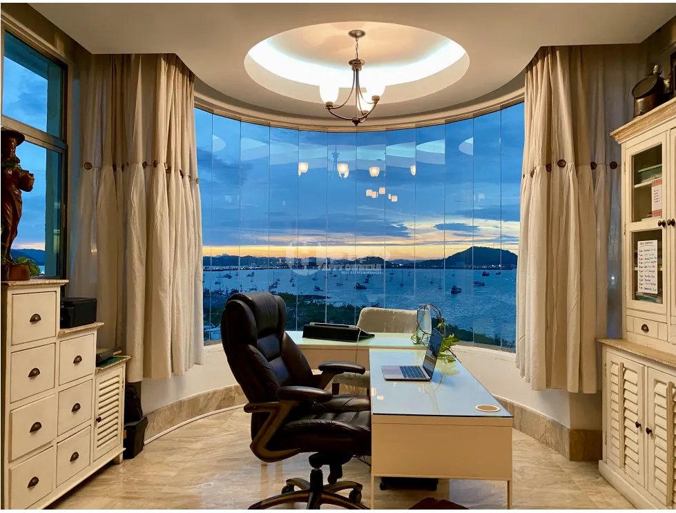 Venta de Penthouse en Causeway Tower, Amador