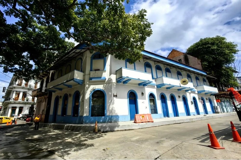 Venta de Edificio Comercial en Casco Viejo, Casa Natalia