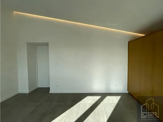 VENTA DE EDIFICIO BÓVEDAS EN CASCO ANTIGUO