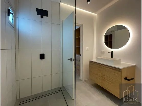 VENTA DE EDIFICIO BÓVEDAS EN CASCO ANTIGUO