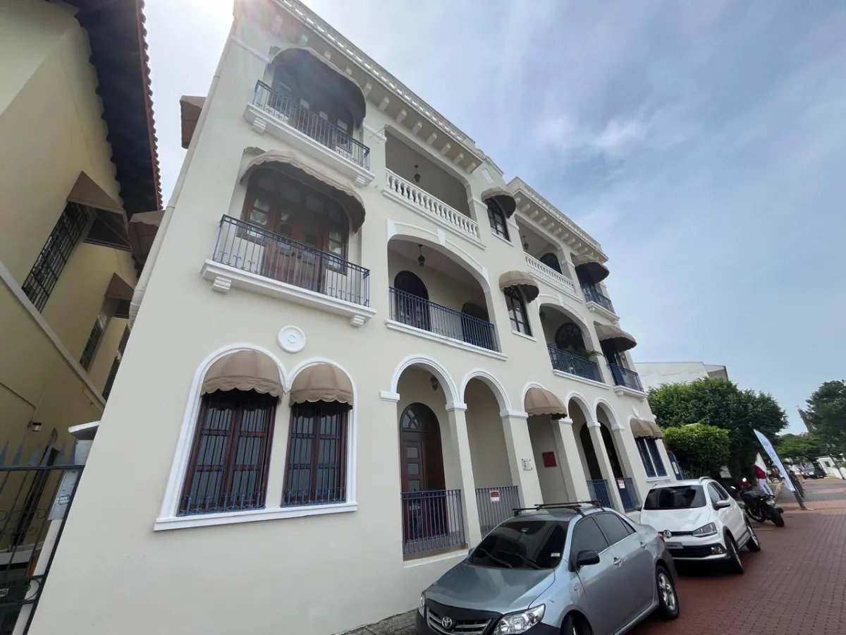 Arquitectura Colonial en Casa Zarak para Alquiler