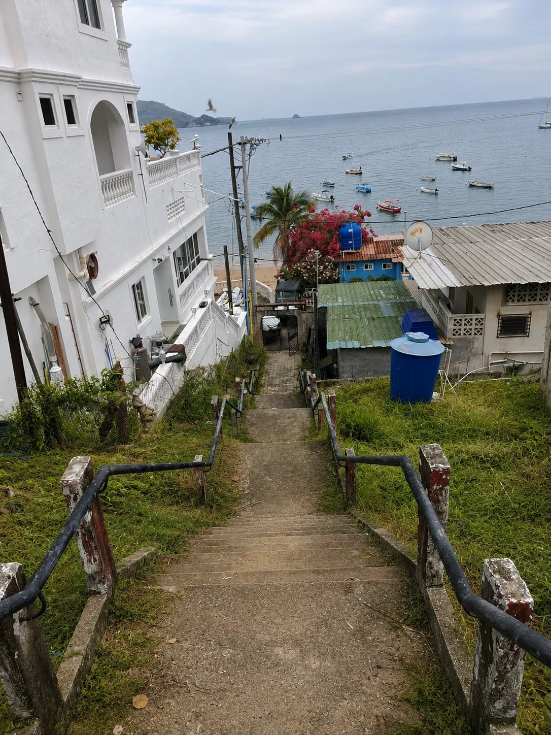 Terreno Frente al Mar con Vistas Privilegiadas en Isla Taboga