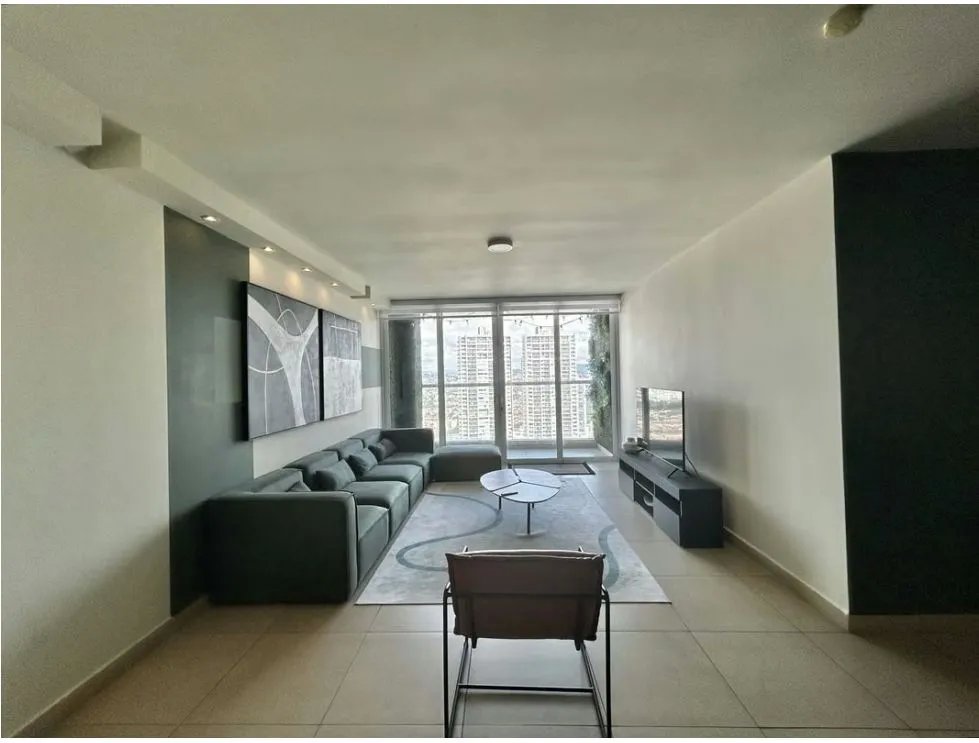 Alquiler de apartamento amoblado en PH Country Club, Costa del Este
