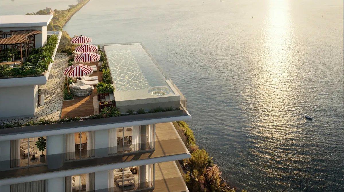 Nautilus Amador: Exclusivo Studio de Lujo con Vista Lateral al Canal
