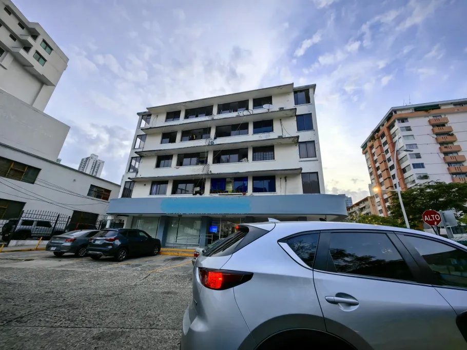 Venta de Edificio en Via Argentina