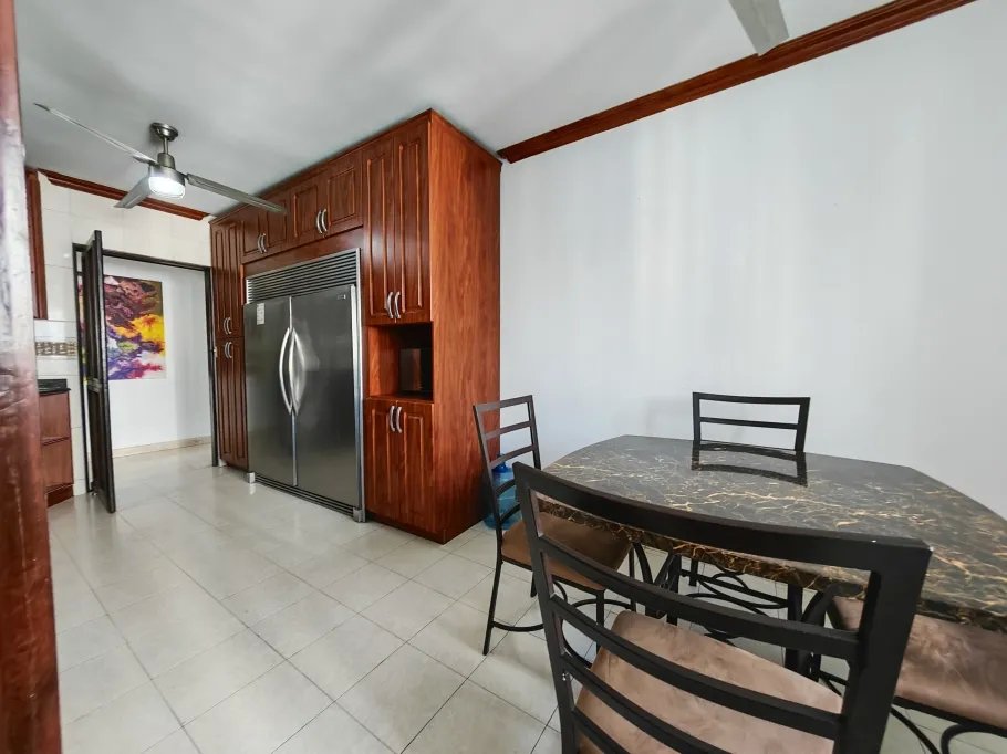 Venta de Apartamento en Avenida Balboa-Los Delfines