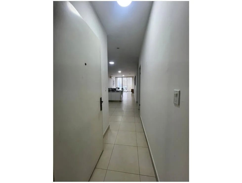 Alquiler de apartamento amoblado en PH White Tower, Av. Balboa