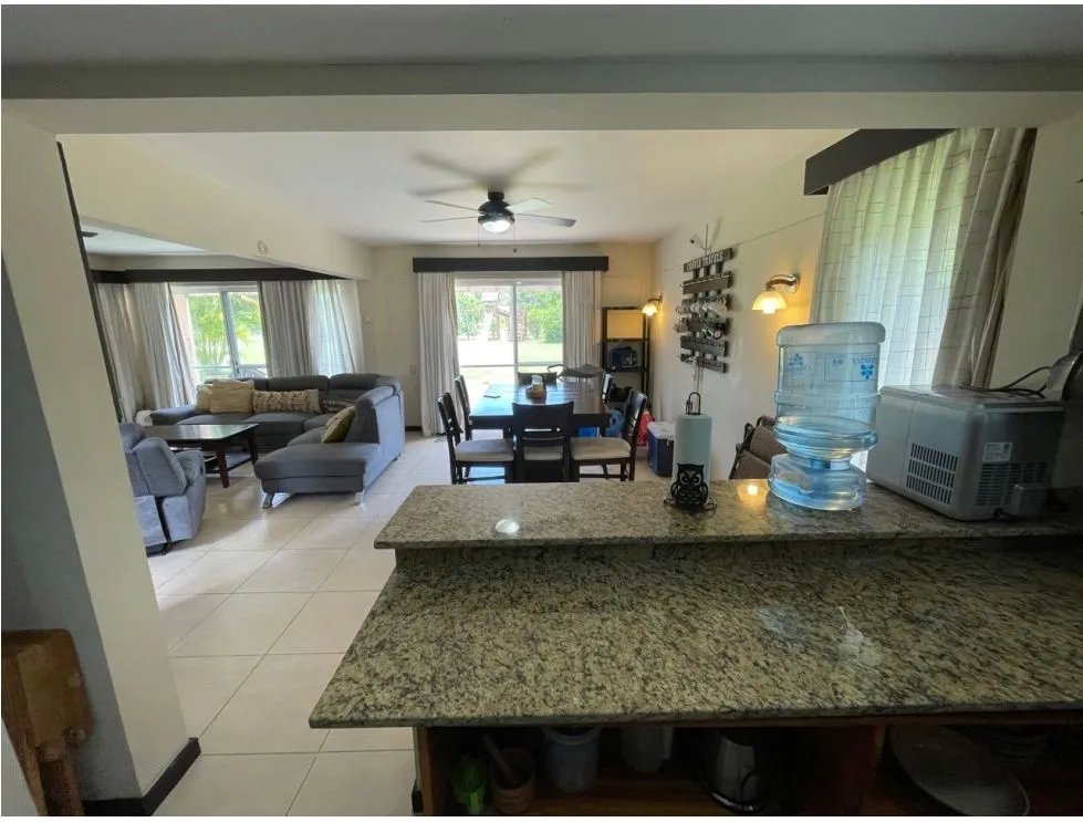 Se Vende Casa en Villas del Decameron , Rio Hato
