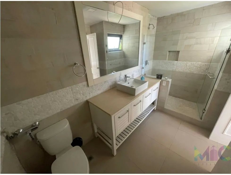 Se Vende Villa en Punta Caelo