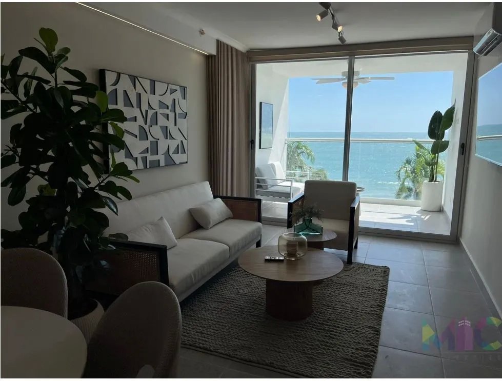 Se vende apartamento con vista al mar  -  San Carlos - PH The Palm