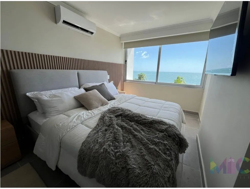 Se vende apartamento con vista al mar  -  San Carlos - PH The Palm