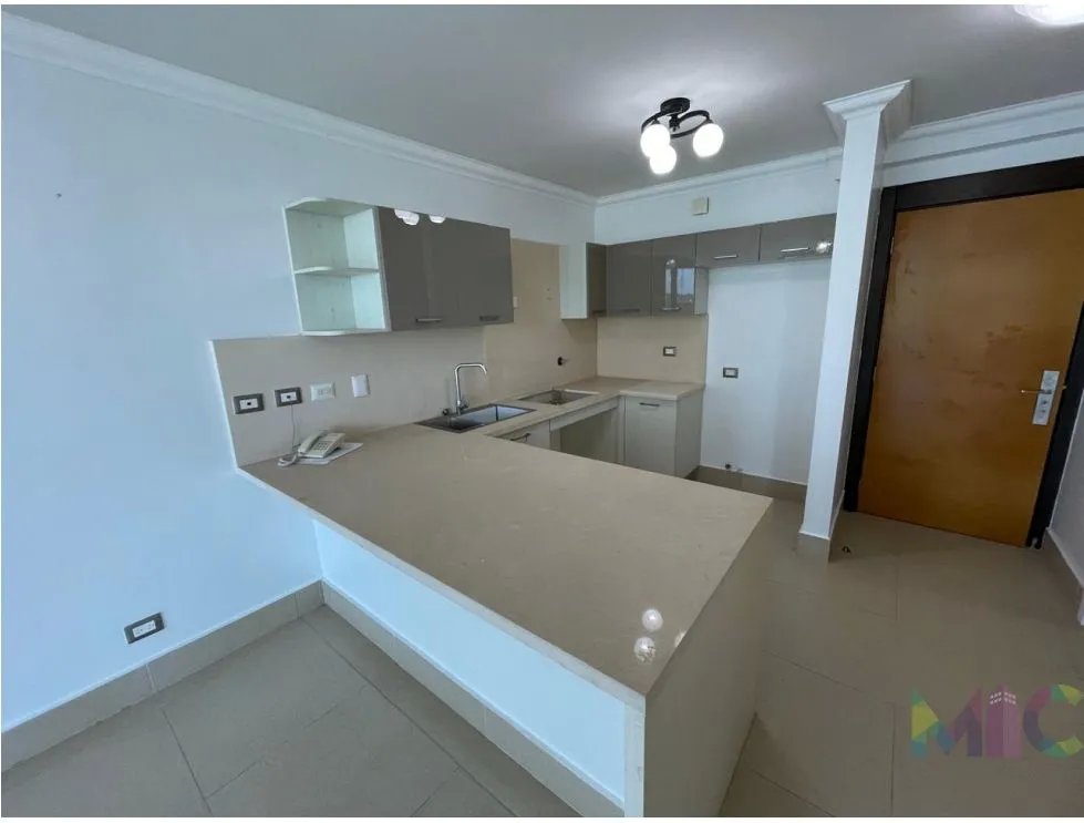 Se Vande Apartamento en Gorgona PH. Bahia