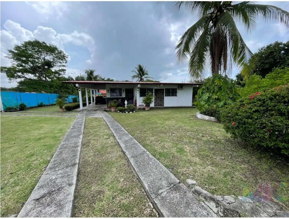 Se vende residencia de playa - Gorgona