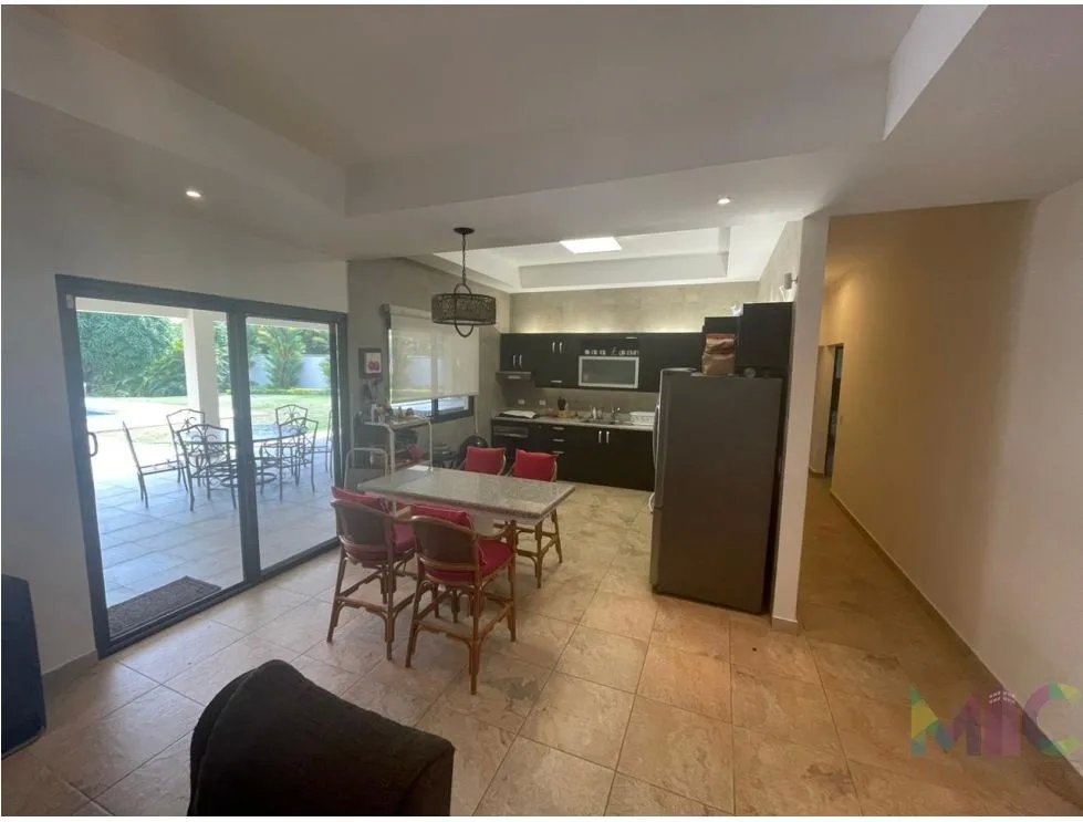 Se vende residencia en Coronado