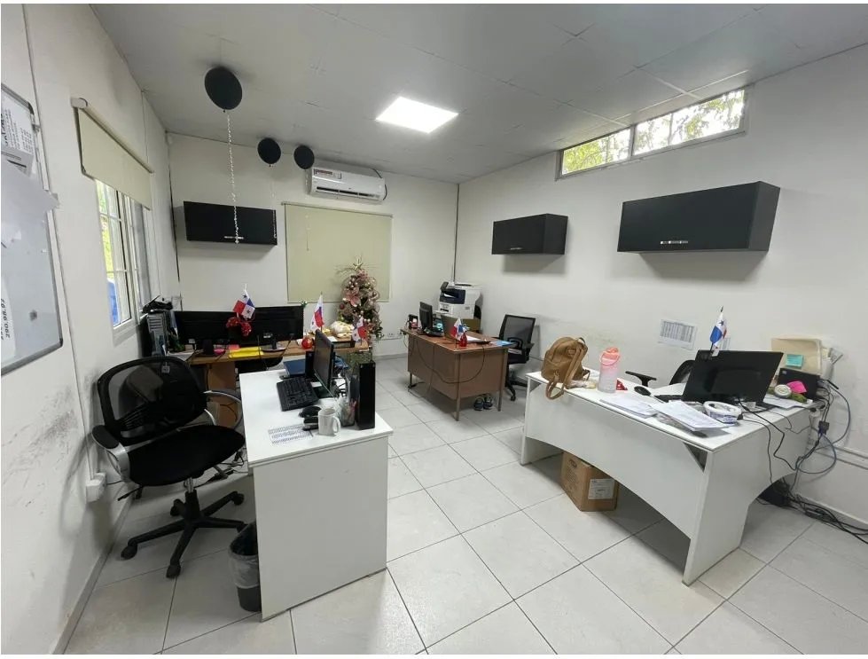 Se vende Local para uso comercial - Brisas del Golf