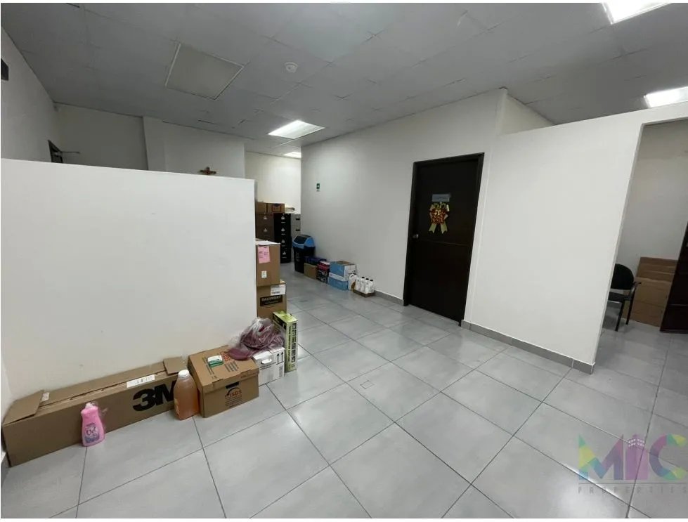 Se vende Local para uso comercial - Brisas del Golf