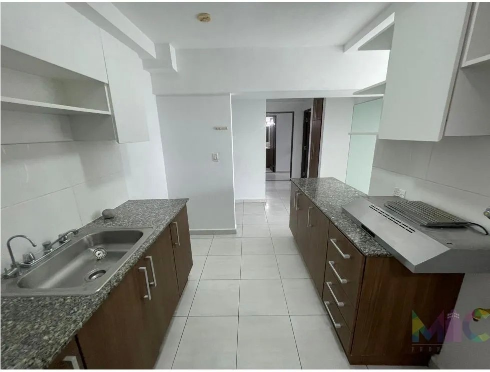 Se Vende Apartamento en El carmen PH Trinitty